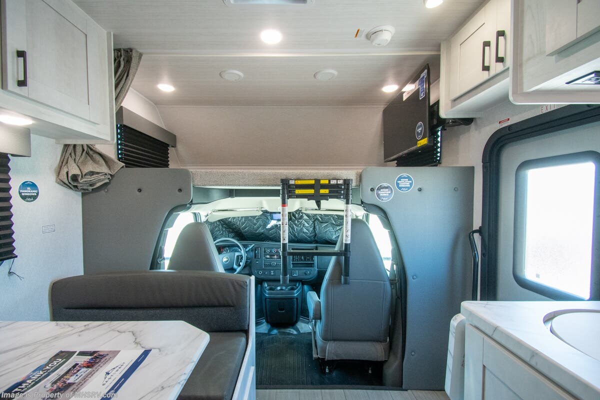 Contact us now about this 2026 East to West Entrada 210NS! 2026 Entrada 210NS by East to West from Motor Home Specialist in Alvarado, Texas