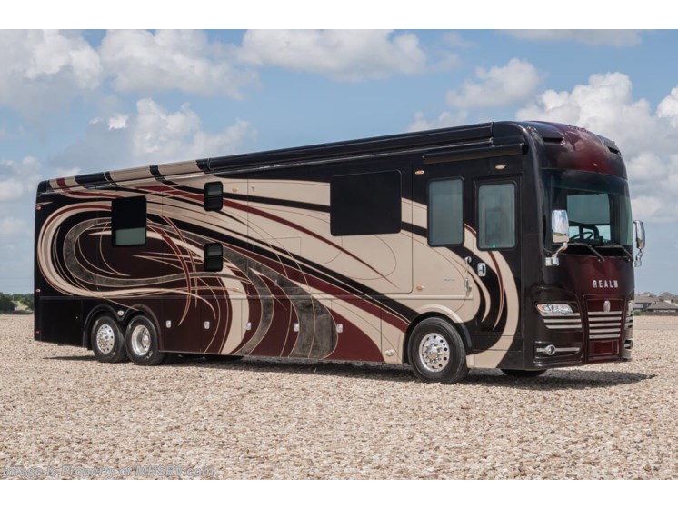 Email now about this 2018 Foretravel Realm FS605 LVB! Used 2018 Foretravel Realm FS605 LVB available in Alvarado, Texas