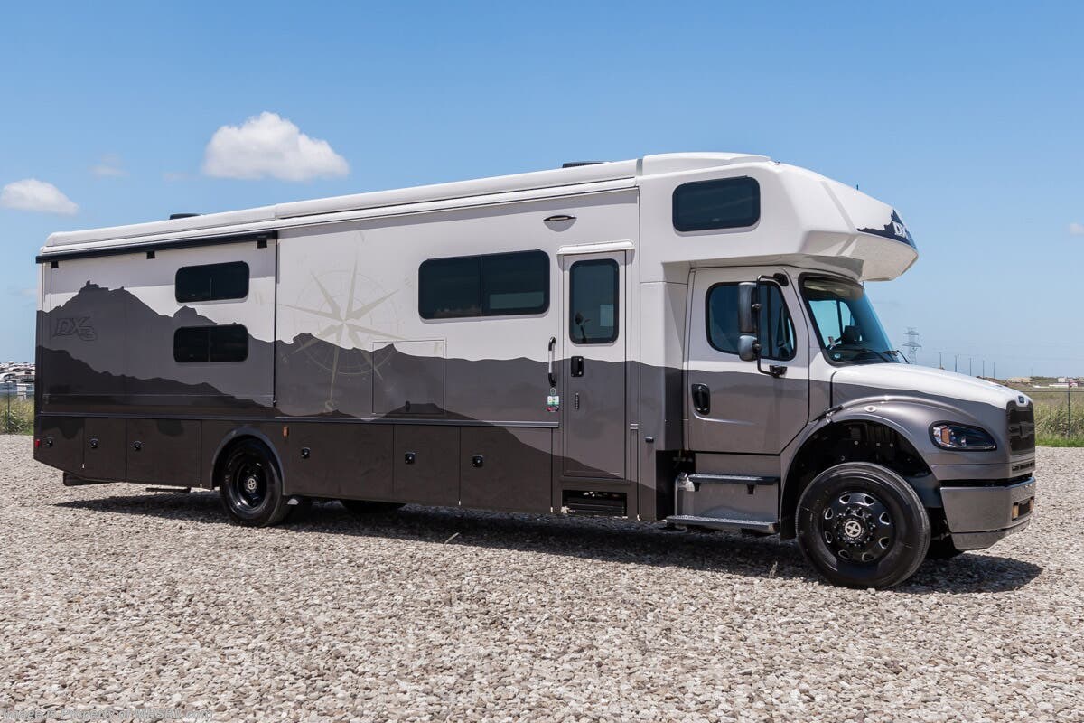 Email now about this 2023 Dynamax Corp DX3 37BD! Used 2023 Dynamax Corp DX3 37BD available in Montgomery, Alabama