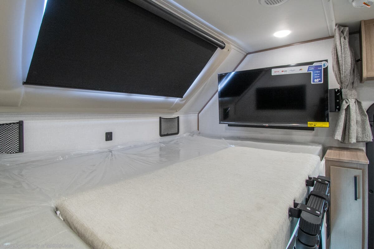 New 2025 East to West Bravado 33DS available in Alvarado, Texas