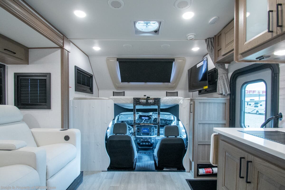 Contact us now about this 2025 East to West Bravado 33DS! 2025 Bravado 33DS by East to West from Motor Home Specialist in Alvarado, Texas