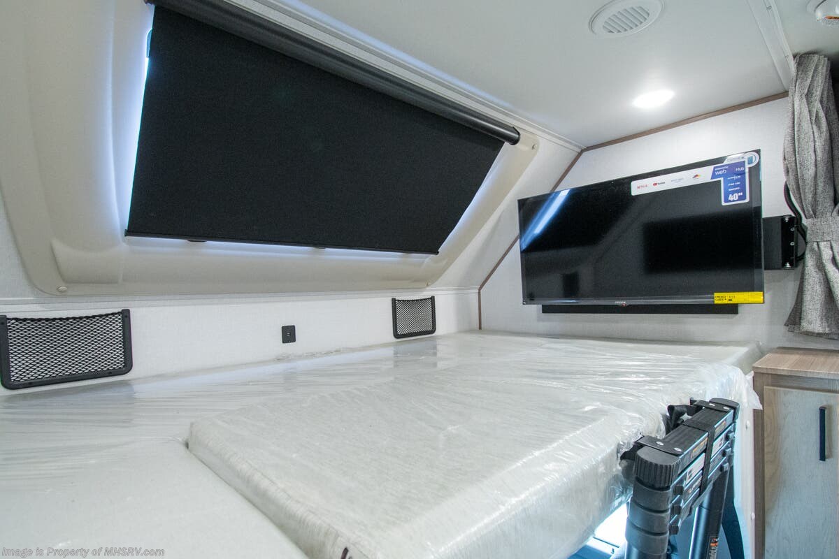 New 2025 East to West Bravado 33DS available in Alvarado, Texas