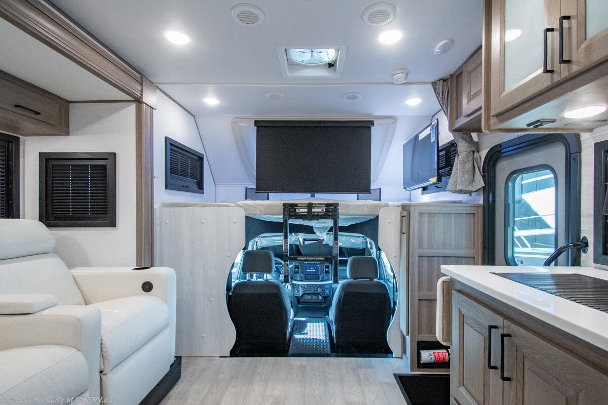 Contact us now about this 2025 East to West Bravado 33DS! 2025 Bravado 33DS by East to West from Motor Home Specialist in Alvarado, Texas