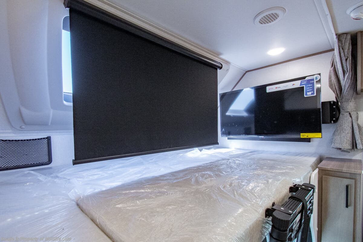 New 2025 East to West Bravado 33DS available in Alvarado, Texas