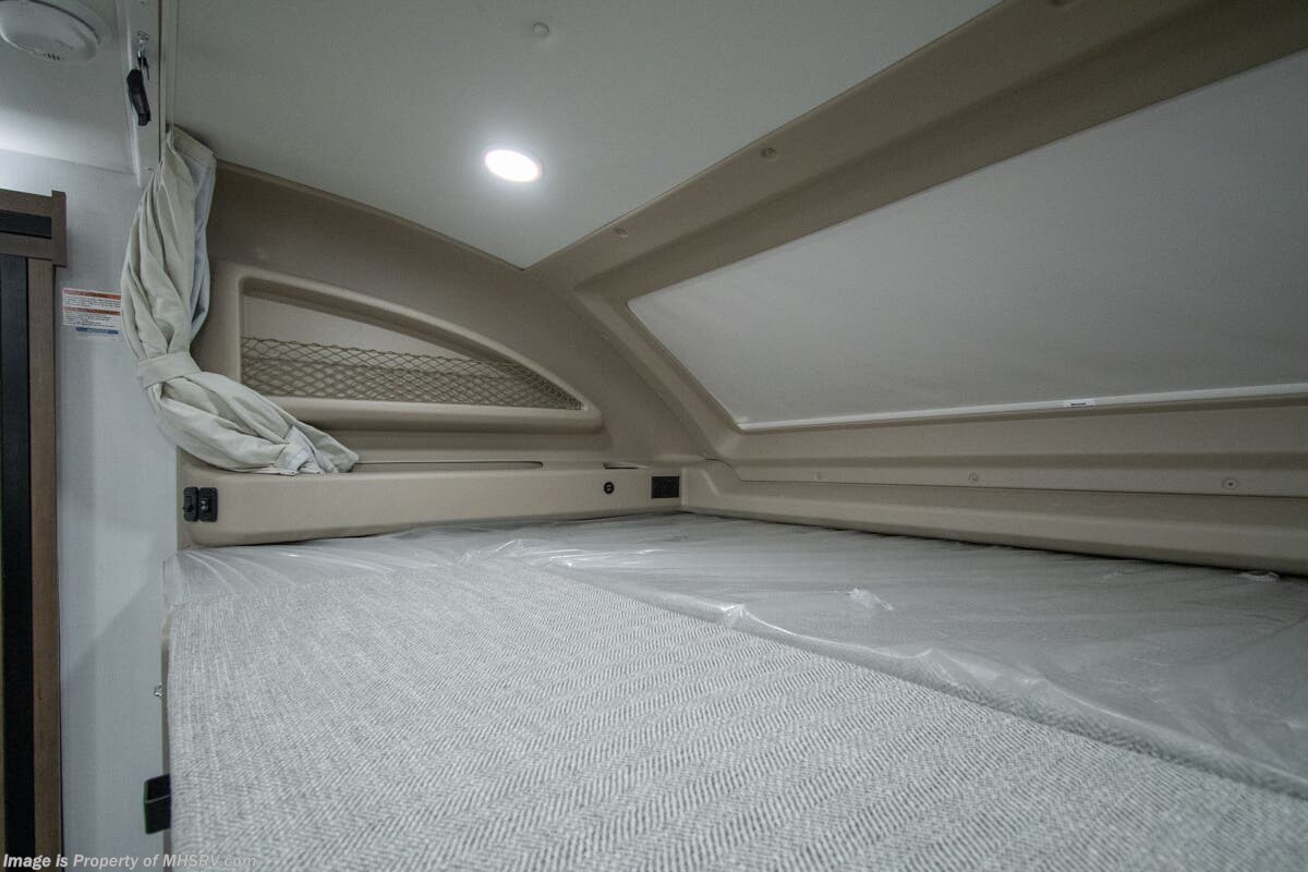 New 2026 Entegra Coach Accolade XT 35L available in Alvarado, Texas