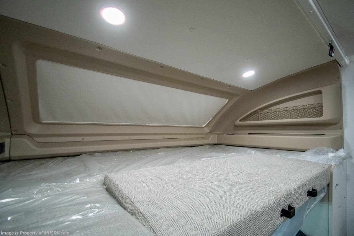 New 2026 Entegra Coach Accolade XT 35L available in Alvarado, Texas