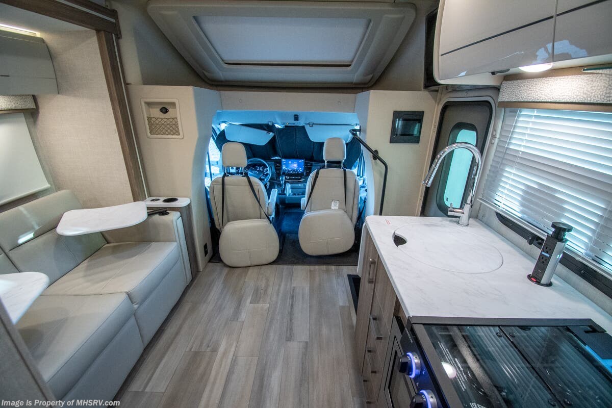 Call now about this 2026 Thor Motor Coach Gemini 24KB! 2026 Thor Motor Coach Gemini 24KB - New Class C For Sale by Motor Home Specialist in Alvarado, Texas