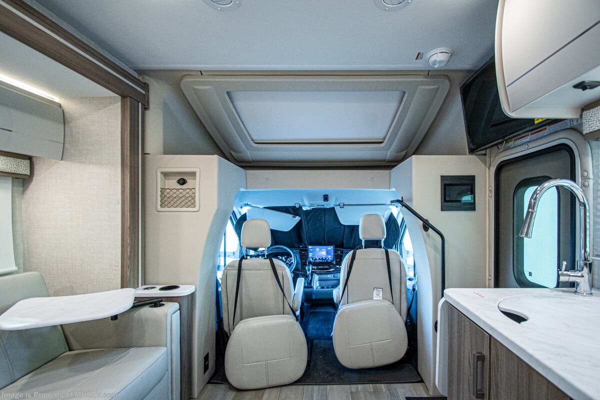 Contact us now about this 2026 Thor Motor Coach Gemini 24KB! 2026 Gemini 24KB by Thor Motor Coach from Motor Home Specialist in Alvarado, Texas