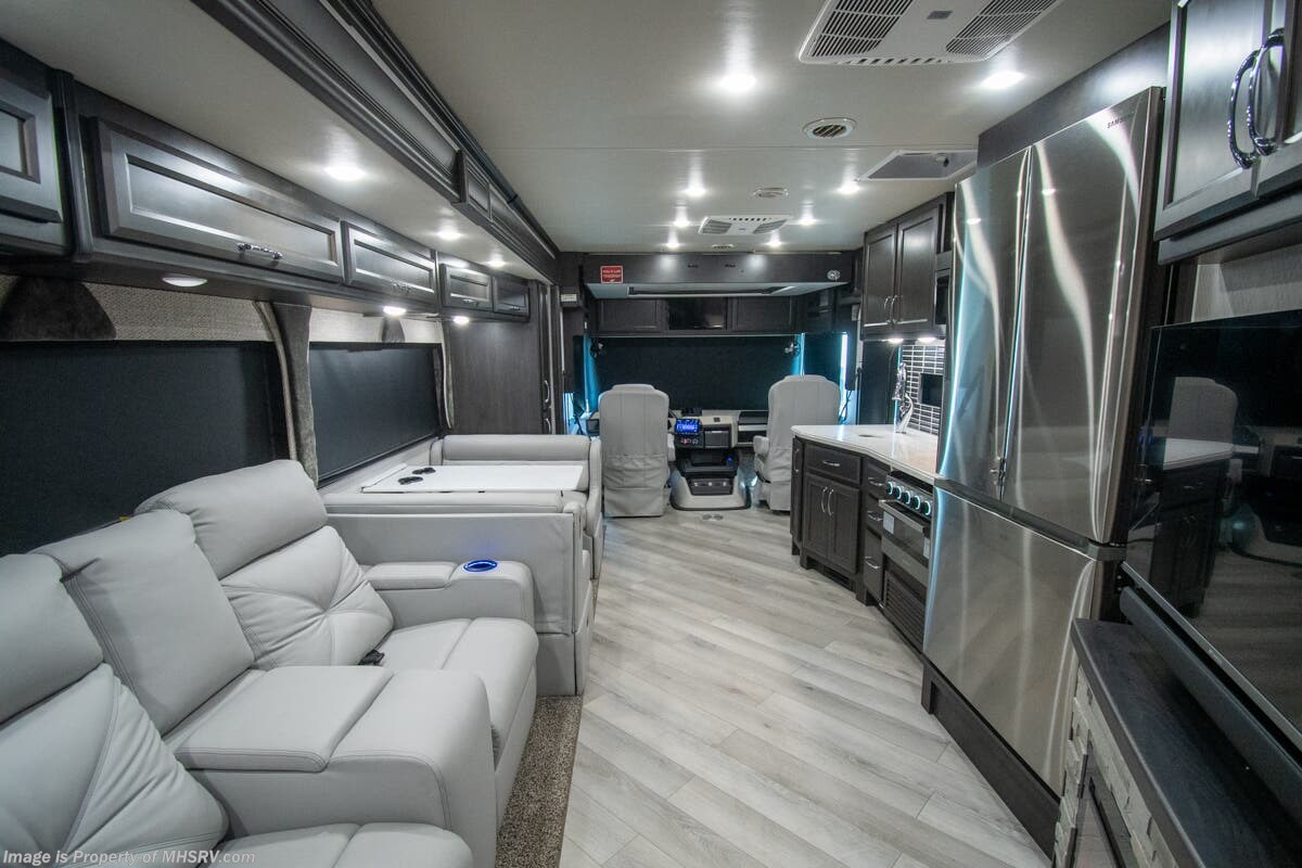 Call now about this 2024 Fleetwood Bounder 33C! 2024 Fleetwood Bounder 33C - Used Class A For Sale by Motor Home Specialist in Alvarado, Texas