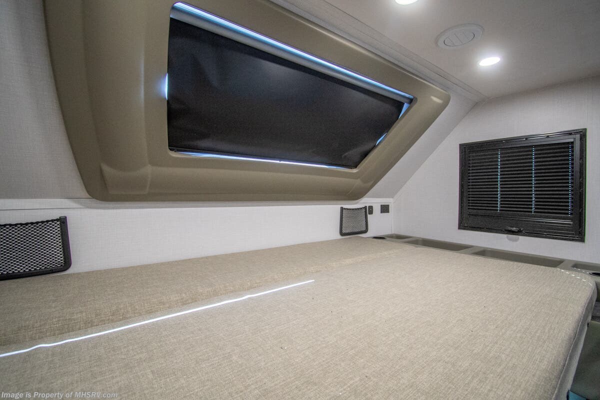 New 2026 Dynamax Corp Isata 6 Series 30FW available in Alvarado, Texas