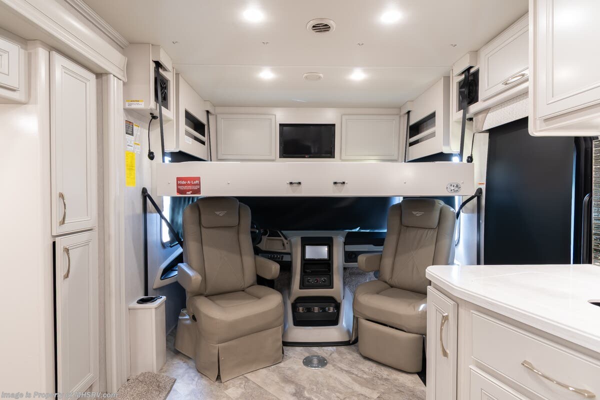 Used 2023 Fleetwood Bounder 33C available in Alvarado, Texas