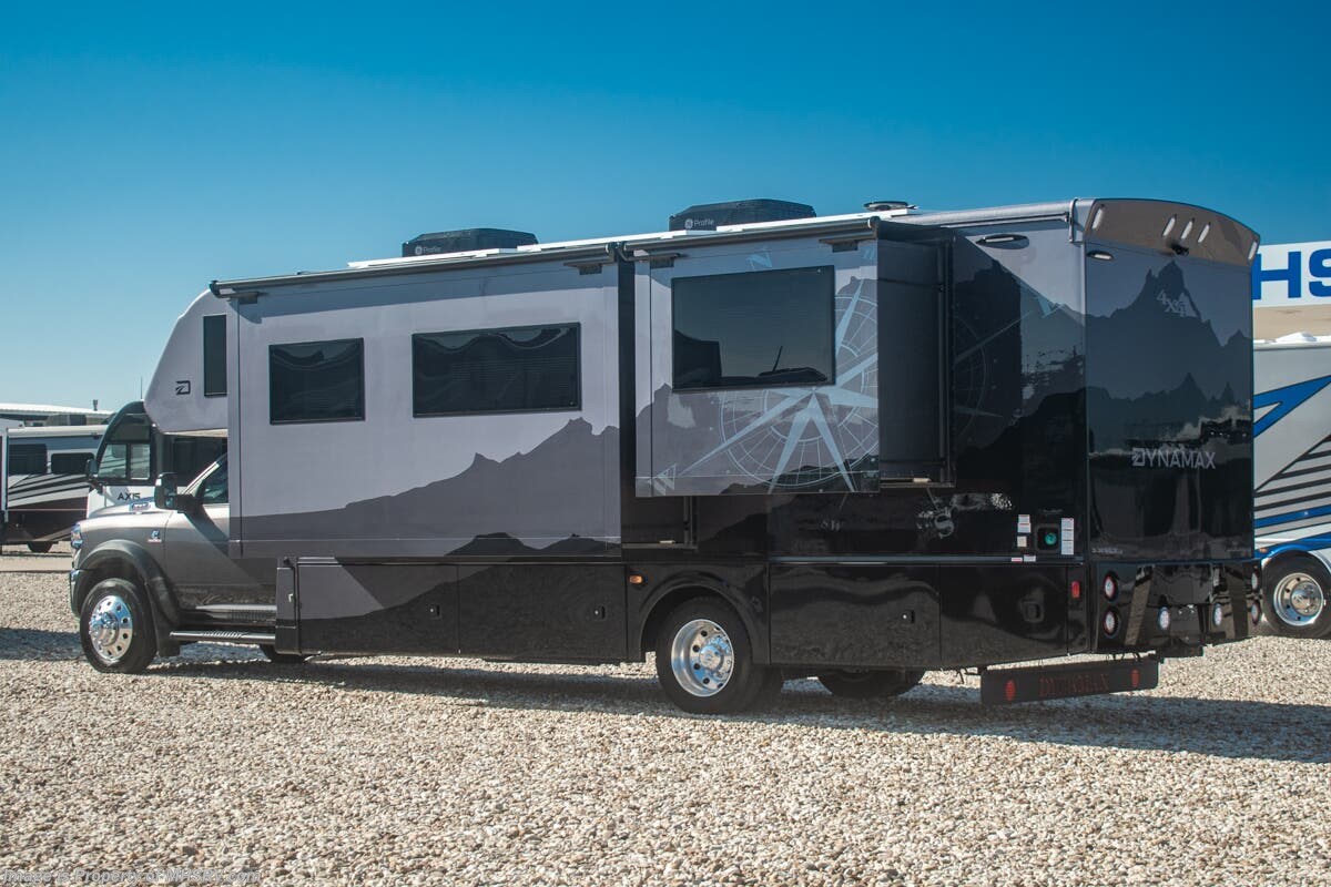 New 2026 Dynamax Corp Isata 5 Series 30FW available in Alvarado, Texas