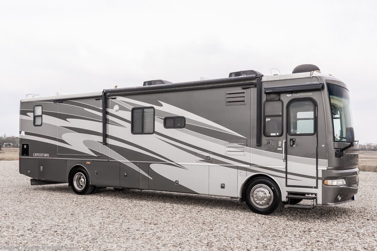 Email now about this 2008 Fleetwood Expedition 38F! Used 2008 Fleetwood Expedition 38F available in Alvarado, Texas