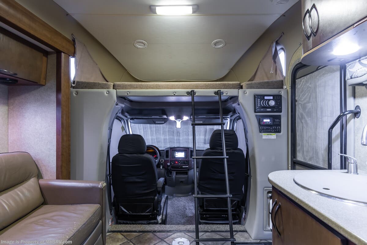 Contact us now about this 2015 Thor Motor Coach Siesta 24SR! 2015 Siesta 24SR by Thor Motor Coach from Motor Home Specialist in Alvarado, Texas