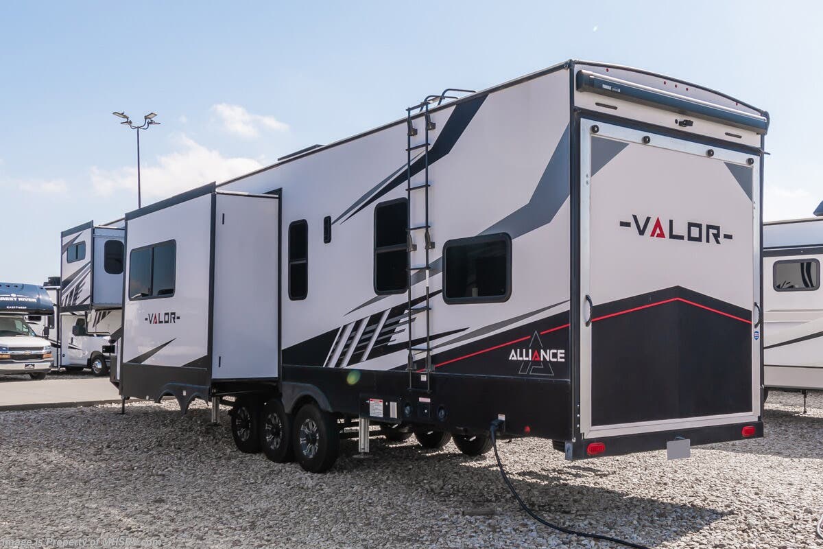 Used 2022 Alliance RV Valor 40V13 available in Alvarado, Texas