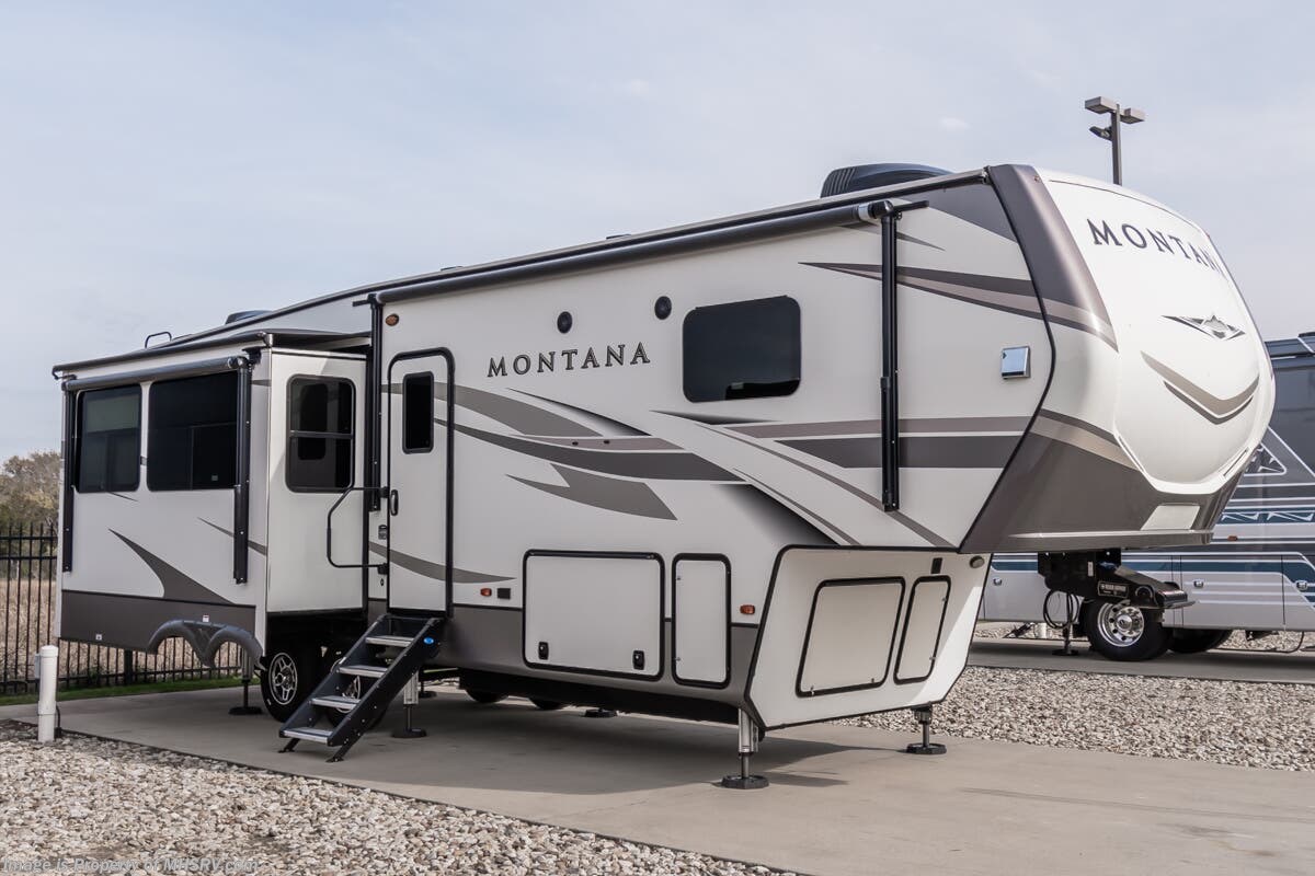 Email now about this 2020 Keystone Montana 3120RL! Used 2020 Keystone Montana 3120RL available in Alvarado, Texas