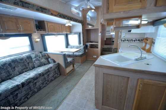 2004 Forest River Wildcat (29RLBS) W/2 Slides Used RV for Sale Floorplan