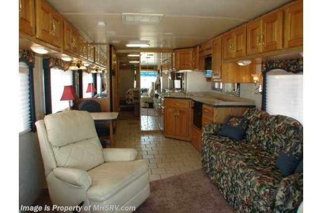 2001 Holiday Rambler Endeavor motorhome  38&apos; W/2 Slides