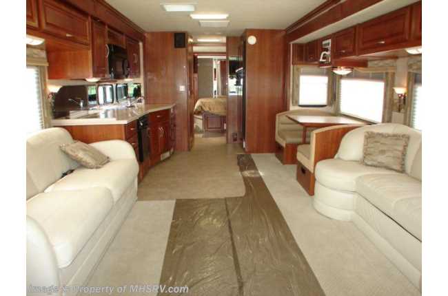 2006 Fleetwood Discovery class a motorhome  39&apos; W/ 3 Slides