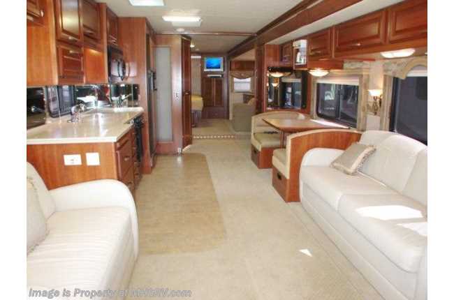 2006 Fleetwood Discovery RV  w/2 Slides Including a FULL WALL