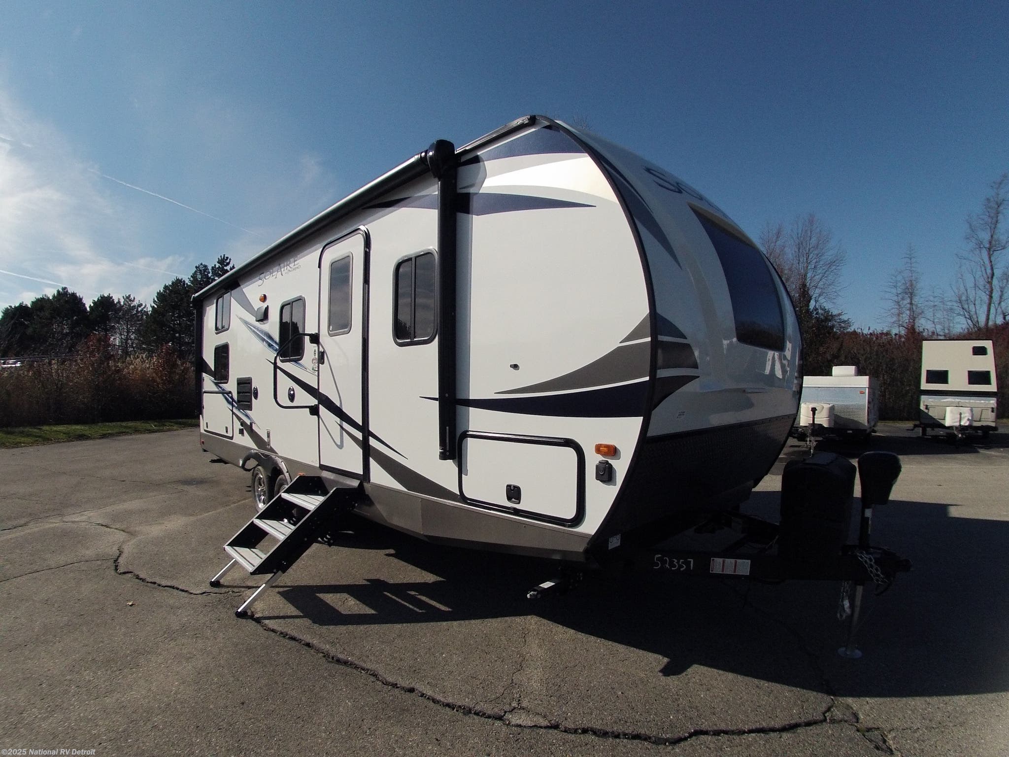 2019 Palomino Solaire Ultra Lite 240BHS RV For Sale In Belleville MI