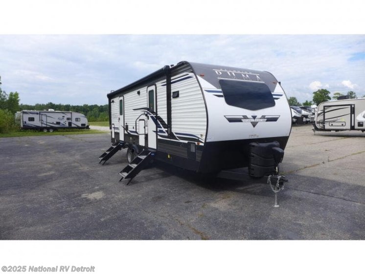 Email now about this 2023 Palomino Puma 26FKDS! New 2023 Palomino Puma 26FKDS available in Belleville, Michigan