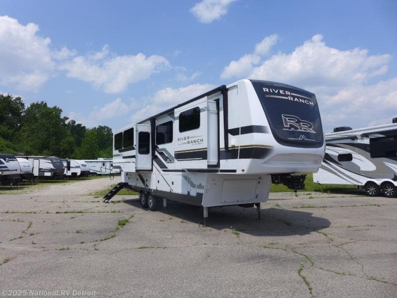 Email now about this 2023 Palomino River Ranch 391MK! New 2023 Palomino River Ranch 391MK available in Belleville, Michigan