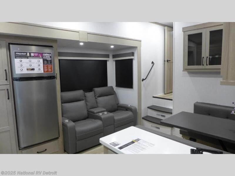 New 2025 Forest River Flagstaff Classic 282RK available in Belleville, Michigan