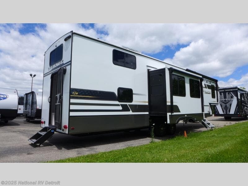 Contact us now about this 2025 Keystone Sprinter 3920DSL! 2025 Sprinter 3920DSL by Keystone from National RV Detroit in Belleville, Michigan