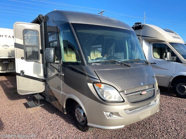 Used 2011 Winnebago Via 25R available in Casa Grande, Arizona