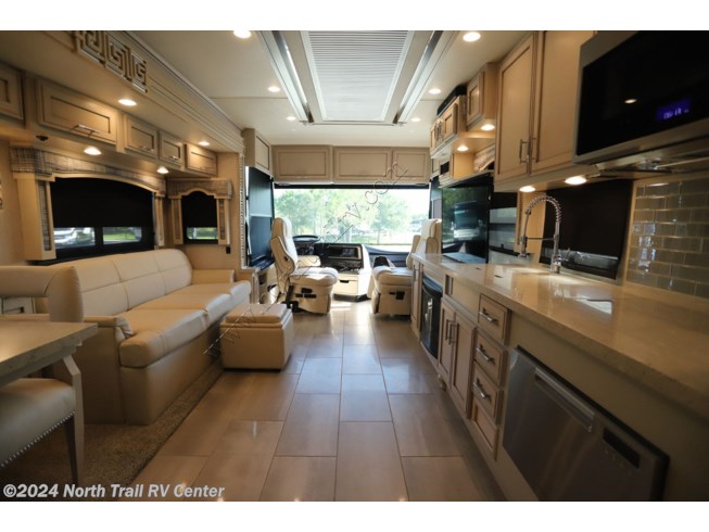 2020 Ventana 4311 by Newmar from North Trail RV Center in Fort Myers, Florida