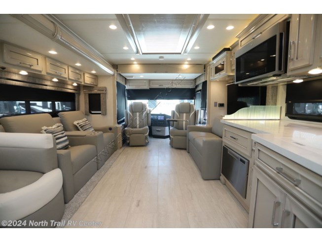 2024 Ventana 4326 by Newmar from North Trail RV Center in Fort Myers, Florida