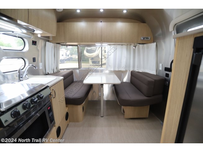 2018 Flying Cloud 19CB by Airstream from North Trail RV Center in Fort Myers, Florida