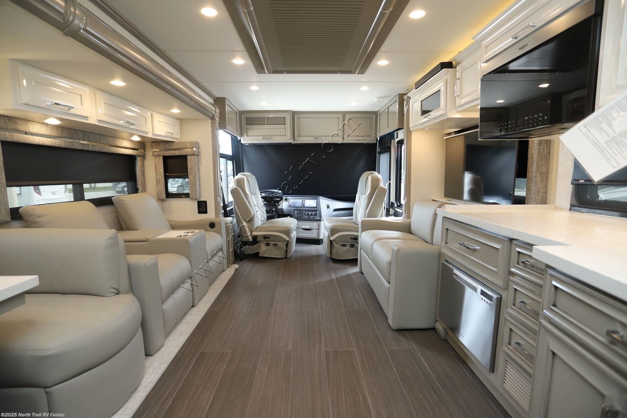 Contact us now about this 2026 Newmar Ventana 3809! 2026 Ventana 3809 by Newmar from North Trail RV Center in Fort Myers, Florida