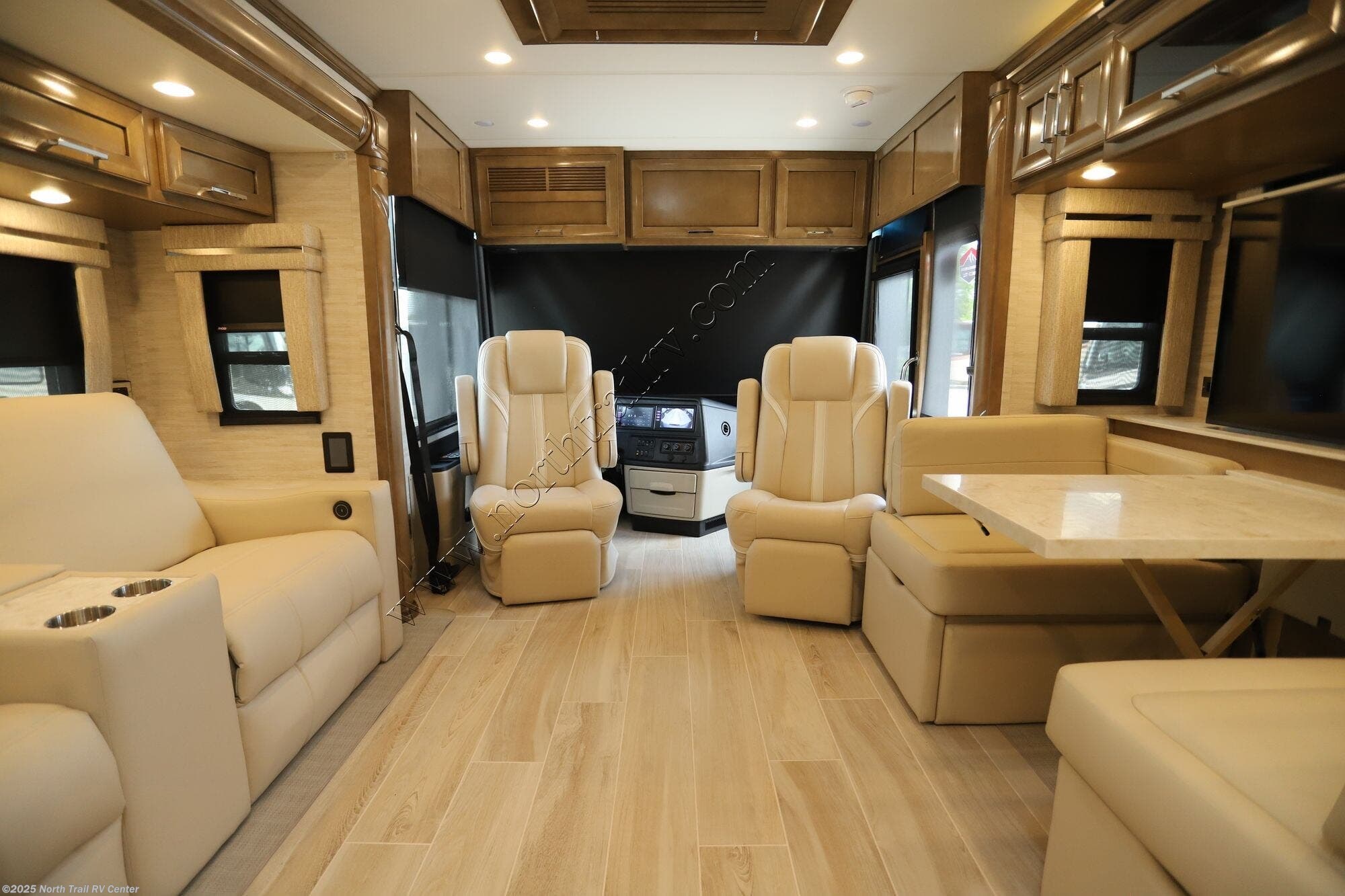 Contact us now about this 2026 Newmar Ventana 3512! 2026 Ventana 3512 by Newmar from North Trail RV Center in Fort Myers, Florida