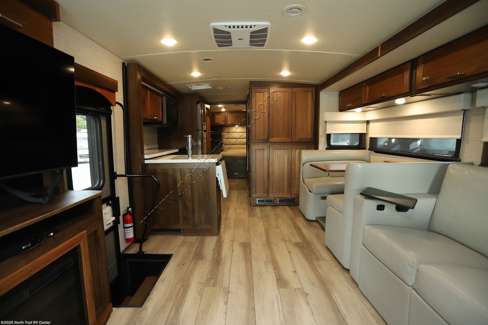 Call now about this 2022 Winnebago Forza 34T! 2022 Winnebago Forza 34T - Used Class A For Sale by North Trail RV Center in Fort Myers, Florida