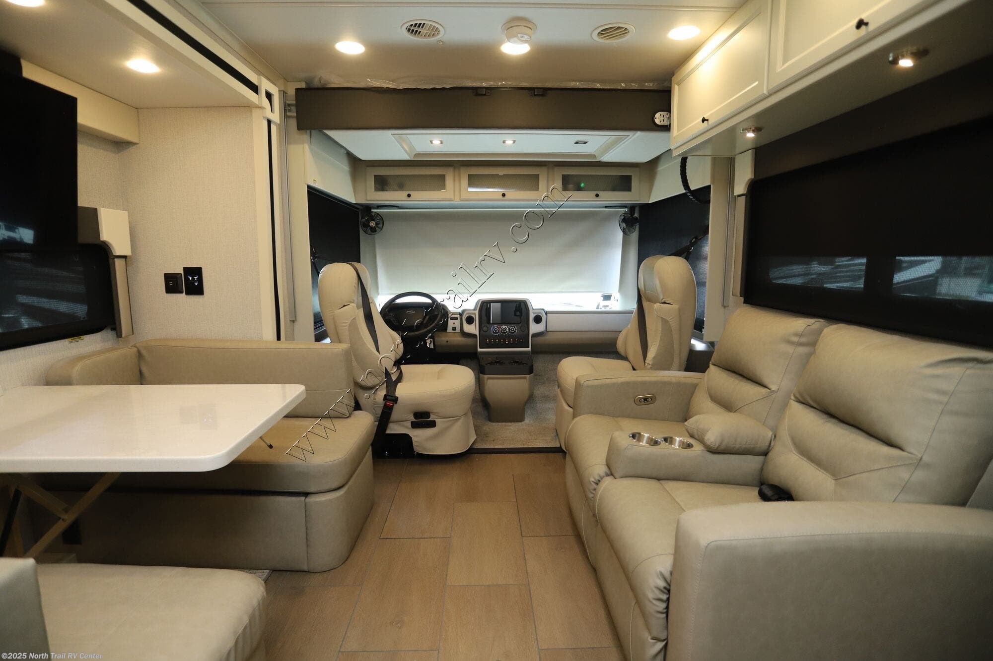 Contact us now about this 2026 Tiffin Allegro 29NA! 2026 Allegro 29NA by Tiffin from North Trail RV Center in Fort Myers, Florida