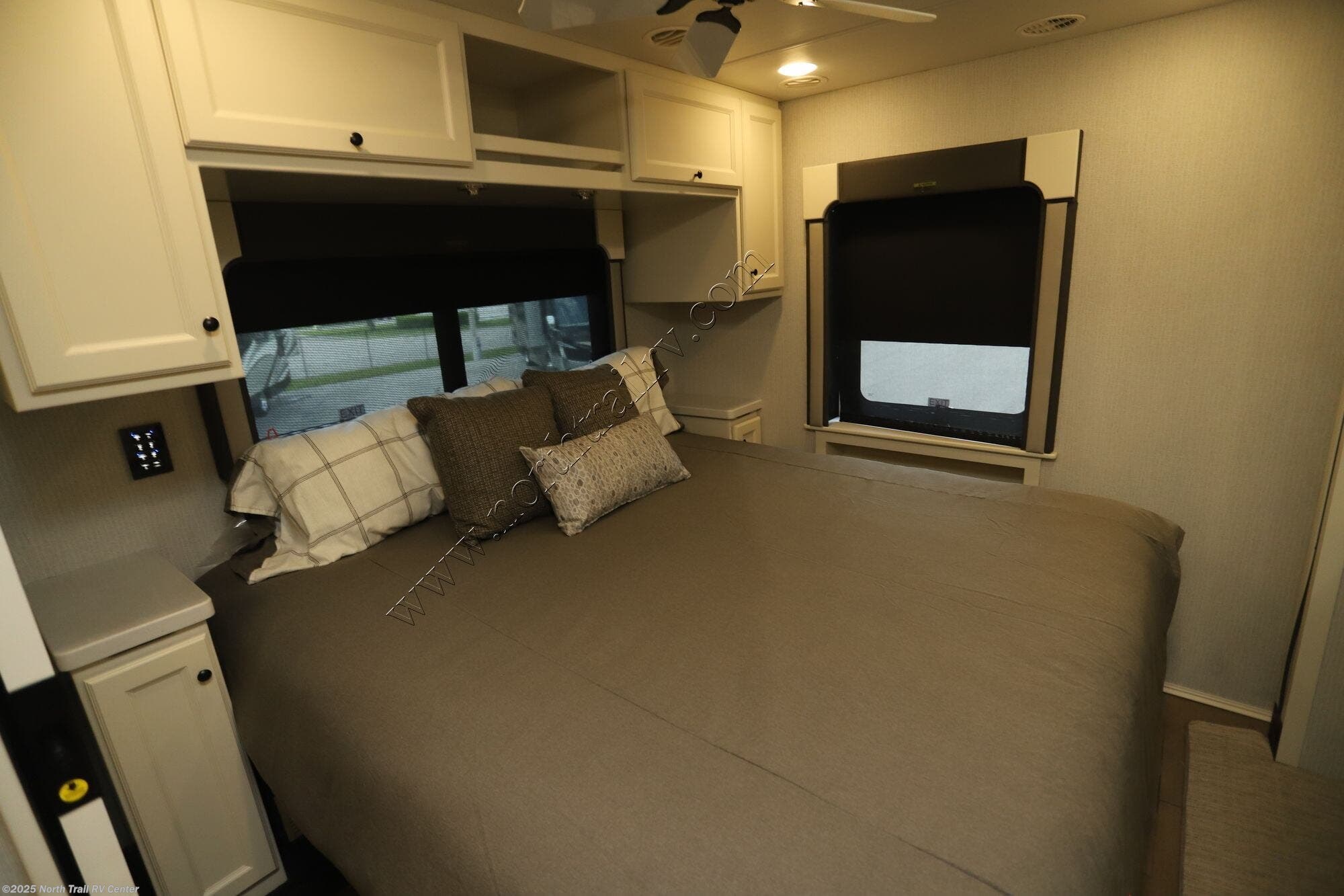 New 2026 Tiffin Allegro 29NA available in Fort Myers, Florida