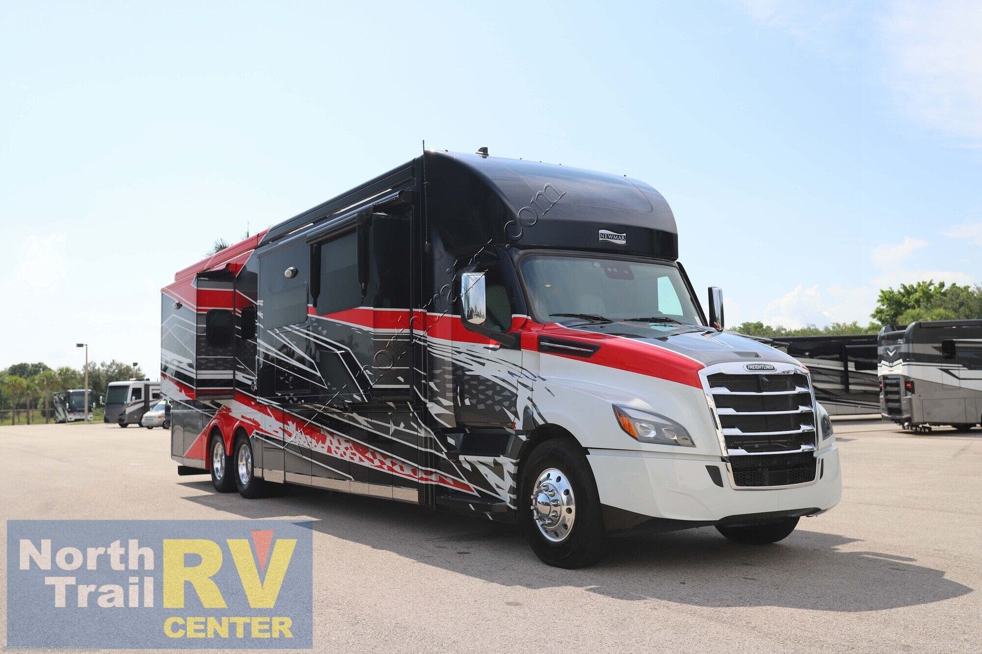 Call now about this 2026 Newmar Summit Aire 4505! 2026 Newmar Summit Aire 4505 - New Super C For Sale by North Trail RV Center in Fort Myers, Florida