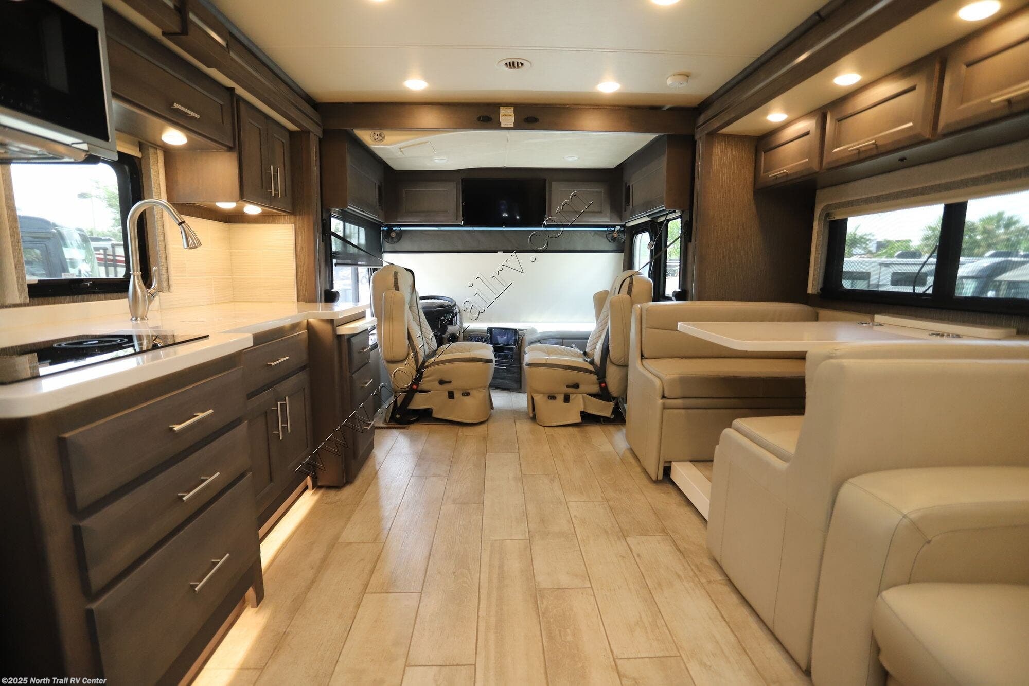 Contact us now about this 2021 Thor Motor Coach Aria 3701! 2021 Aria 3701 by Thor Motor Coach from North Trail RV Center in Fort Myers, Florida