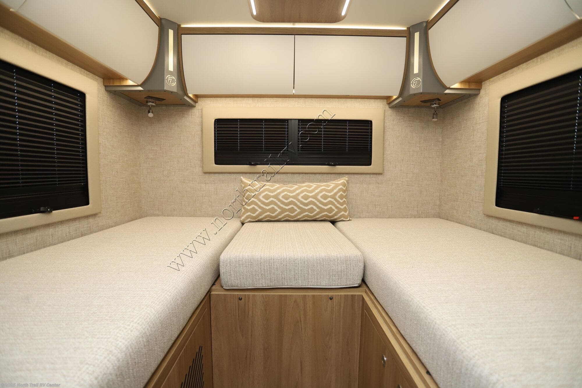 New 2026 Tiffin Wayfarer 25XLW available in Fort Myers, Florida