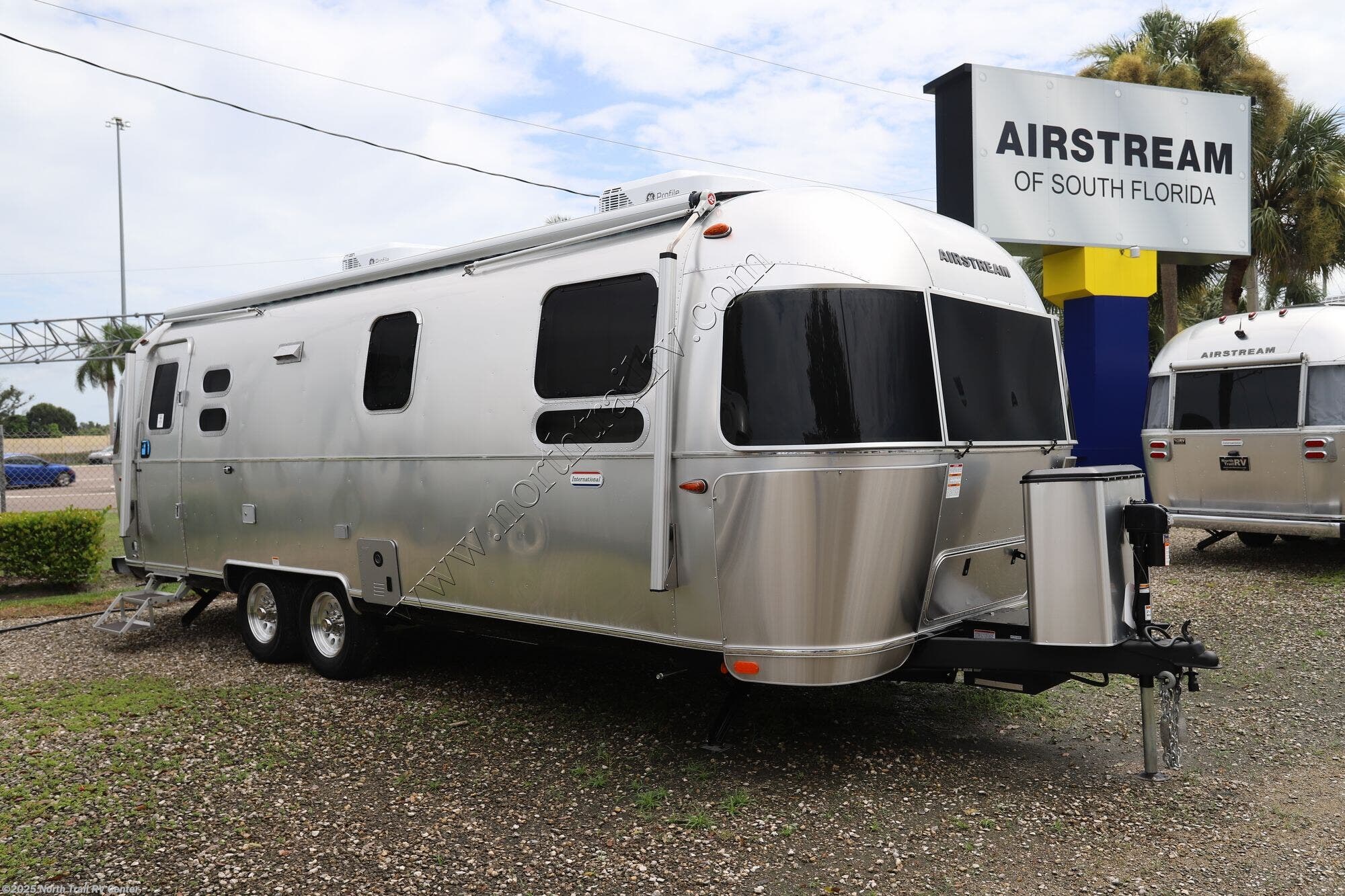 Email now about this 2026 Airstream International 27FB! New 2026 Airstream International 27FB available in Fort Myers, Florida