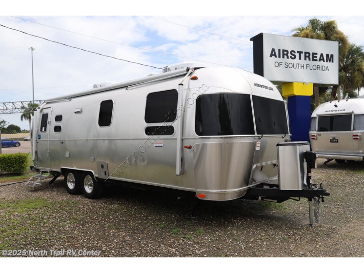 Email now about this 2026 Airstream International 27FB! New 2026 Airstream International 27FB available in Fort Myers, Florida