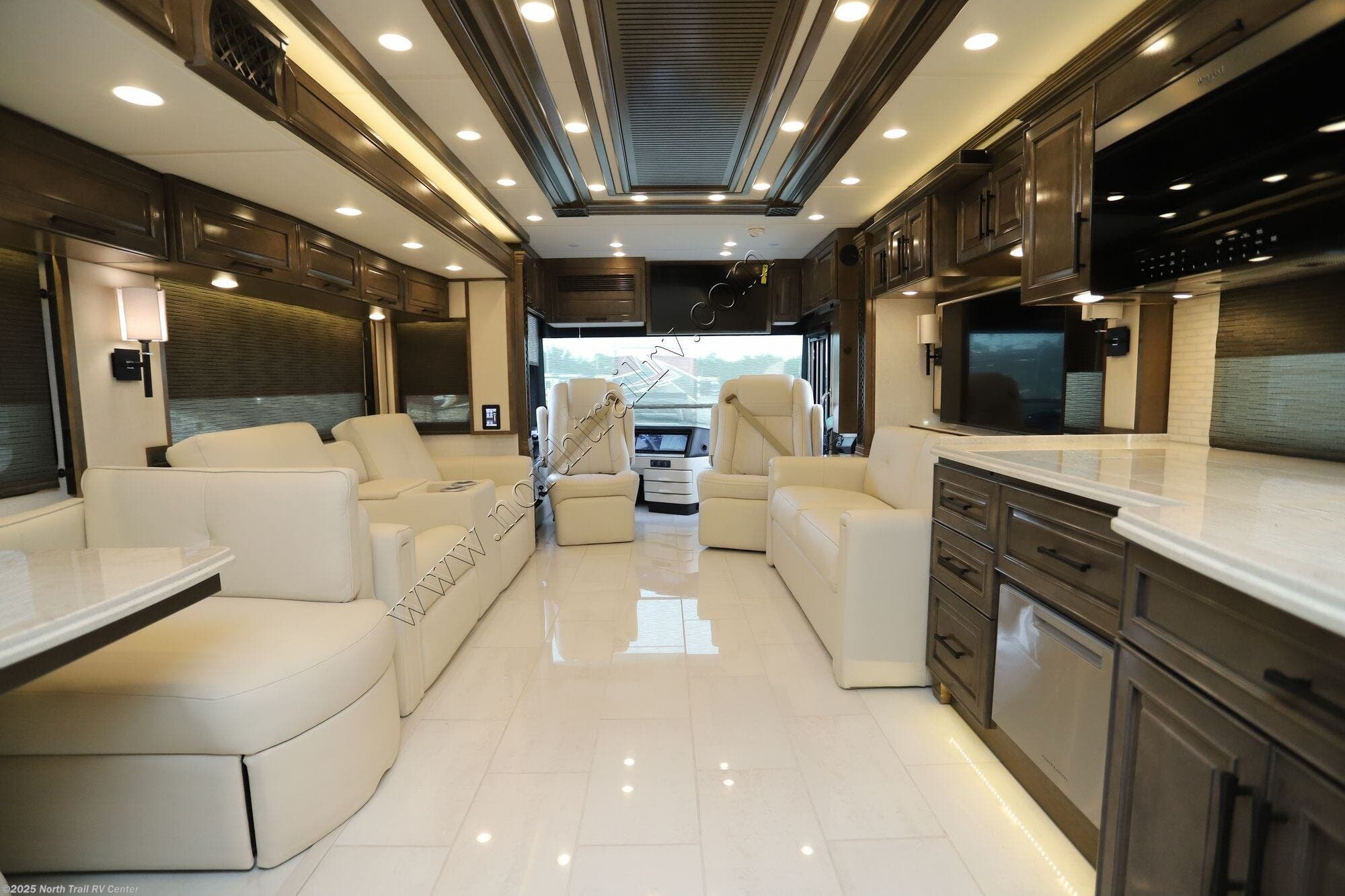 New 2026 Newmar London Aire 4551 available in Fort Myers, Florida