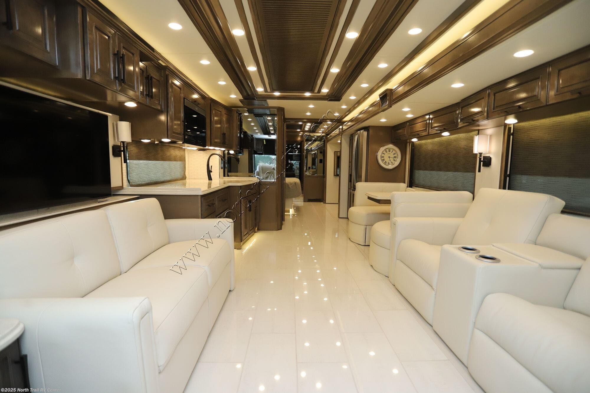 Contact us now about this 2026 Newmar London Aire 4551! 2026 London Aire 4551 by Newmar from North Trail RV Center in Fort Myers, Florida