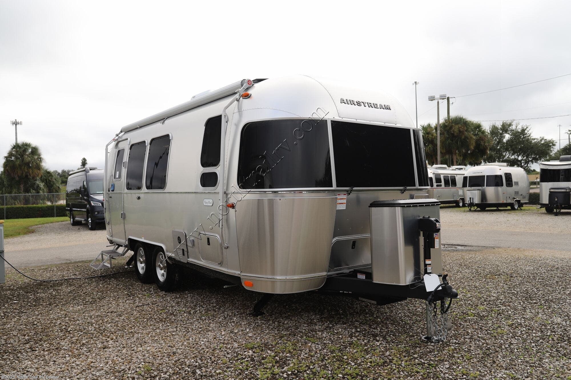 Email now about this 2026 Airstream Flying Cloud 23FB! New 2026 Airstream Flying Cloud 23FB available in Fort Myers, Florida