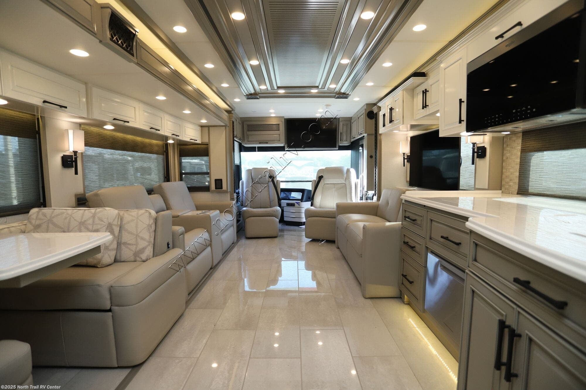 New 2026 Newmar London Aire 4551 available in Fort Myers, Florida
