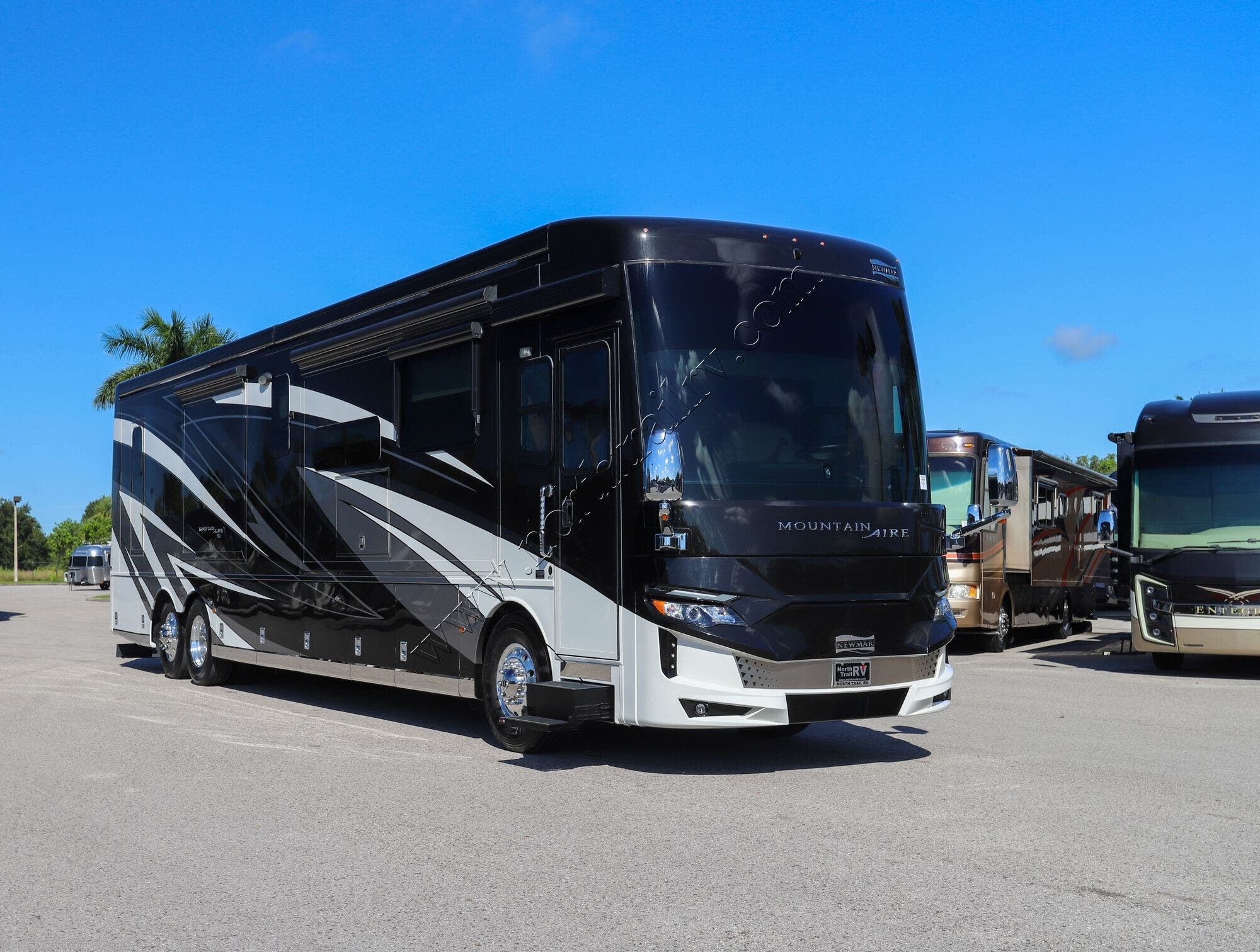 Call now about this 2021 Newmar Mountain Aire 4551! 2021 Newmar Mountain Aire 4551 - Used Class A For Sale by North Trail RV Center in Fort Myers, Florida