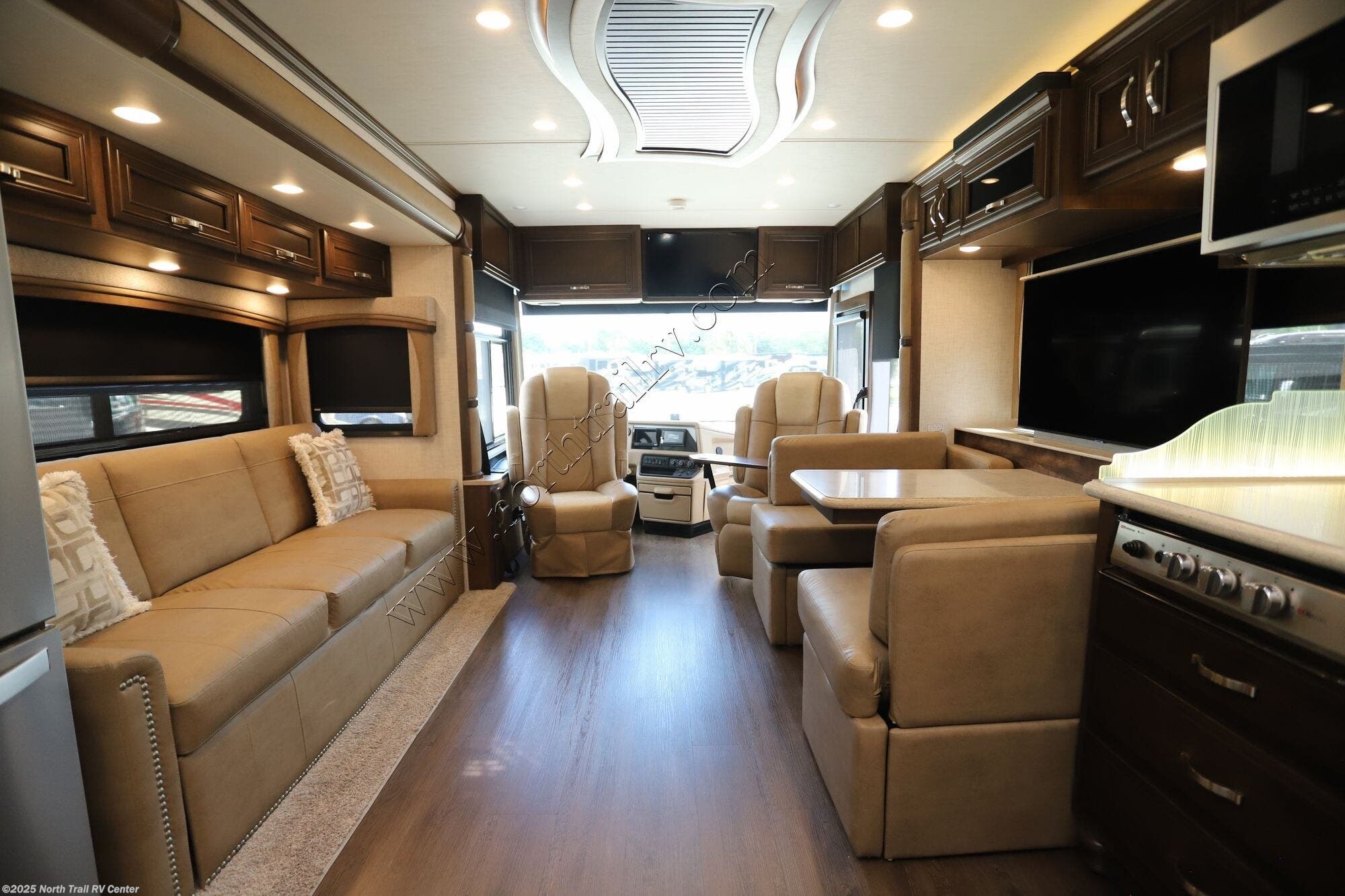 Used 2024 Newmar Kountry Star 4070 available in Fort Myers, Florida