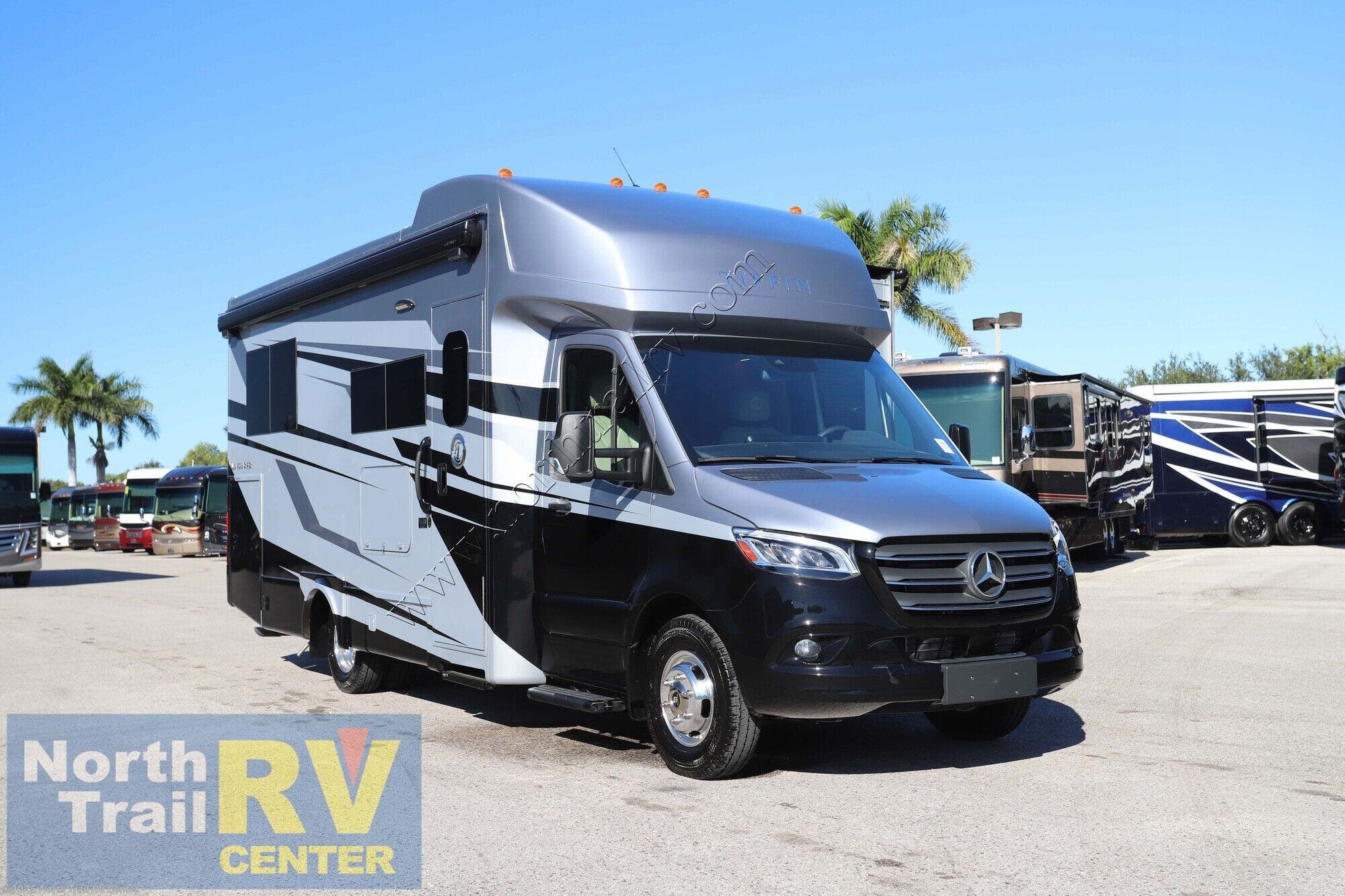 Email now about this 2026 Tiffin Wayfarer 25XLW! New 2026 Tiffin Wayfarer 25XLW available in Fort Myers, Florida